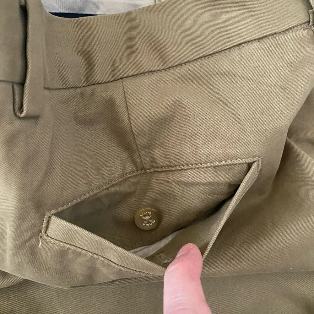 Banana republic men L/34 waist 100% cotton Aiden slim chino tan